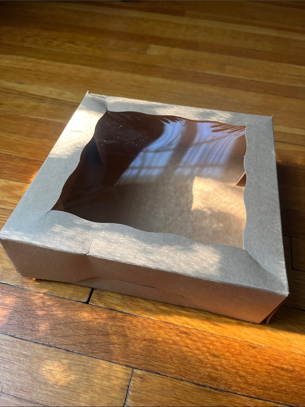 21 count 8”x 8”x 2.5” Cardboard bakery boxes with clear window